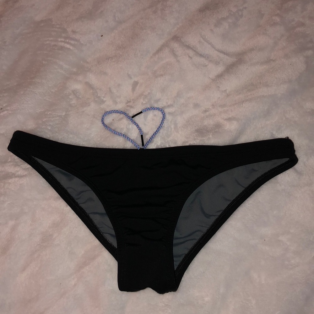 Small Jolyn Europe Bottoms